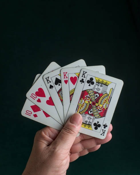 Live roulette table with dealer and player interface